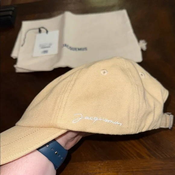 Jacquemus Beige Cap - Picture 2 of 6